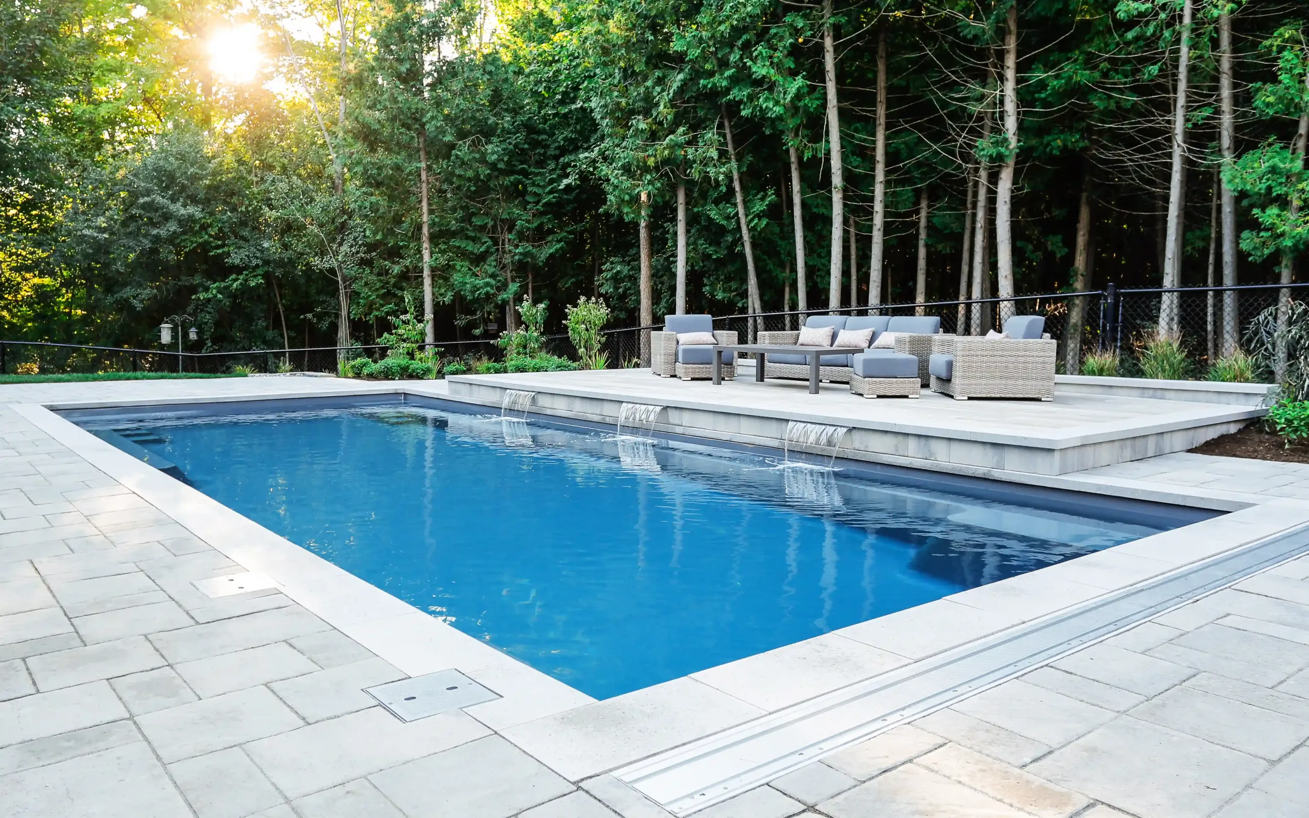 Discover the Benefits of Premium Fiberglass Pools