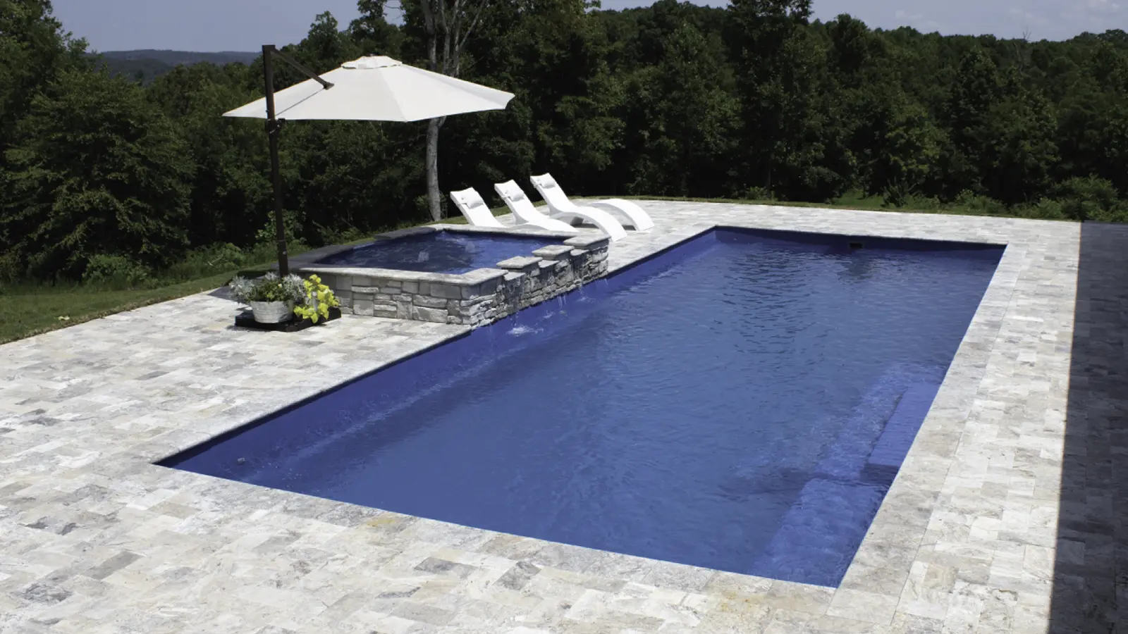 Hero_Grand_Detail The Grand, a fiberglass pool design manufactured by Leisure Pools
